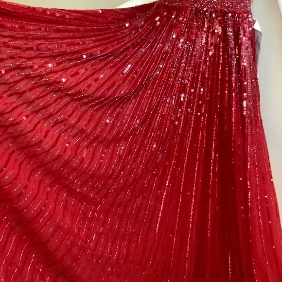 Mac Duggal 4961D Red Sequin Evening Gown - Picture 8 of 12